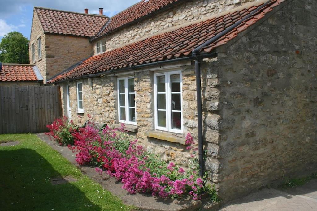 Pretty Yorkshire Stone Cottage Harome מראה חיצוני תמונה